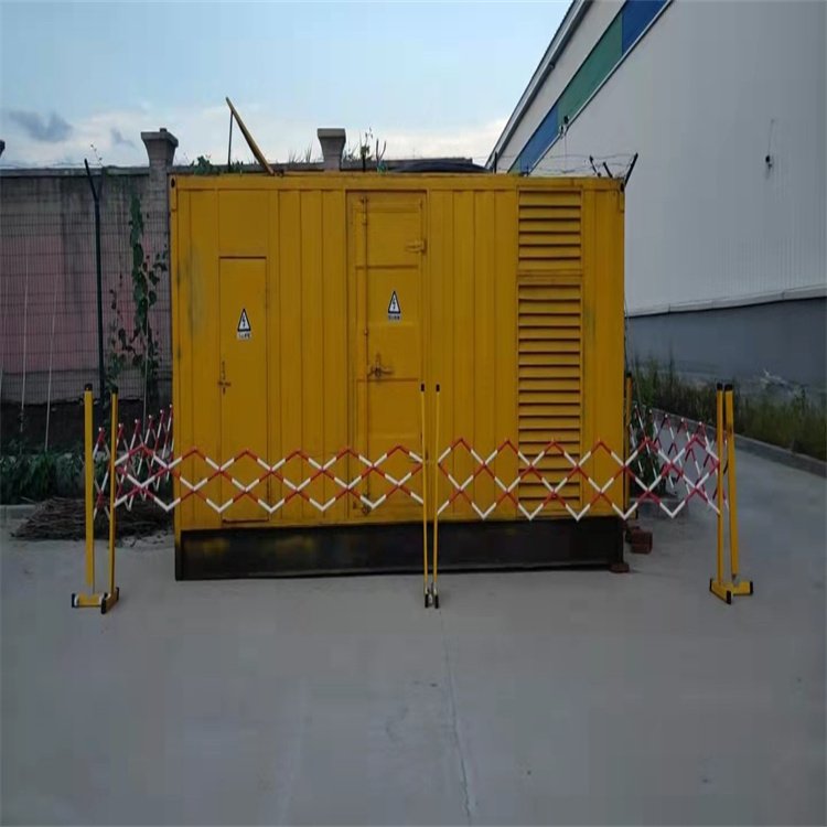 迎江发电机组油箱盖上留出小气孔有什么用？