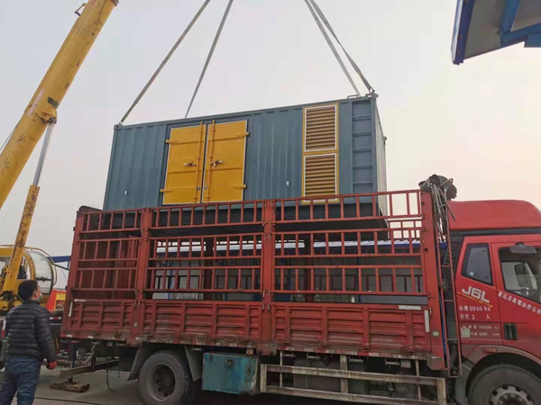 迎江如何根据测量要求选择合适的电压表量程？