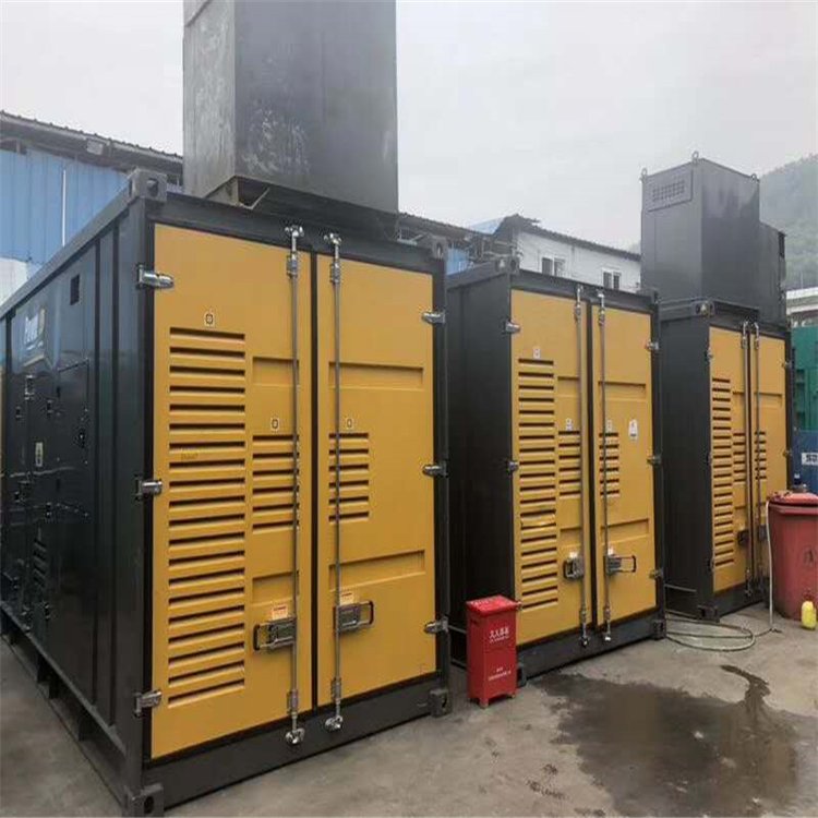 迎江温度变化对不同类型欠压保护装置的可靠性影响有何差异？