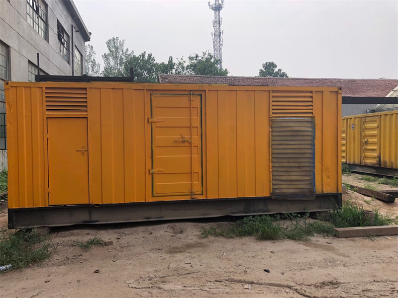 迎江发电机出租进行负载测试时，电瓶电量不足的具体判断标准是什么？