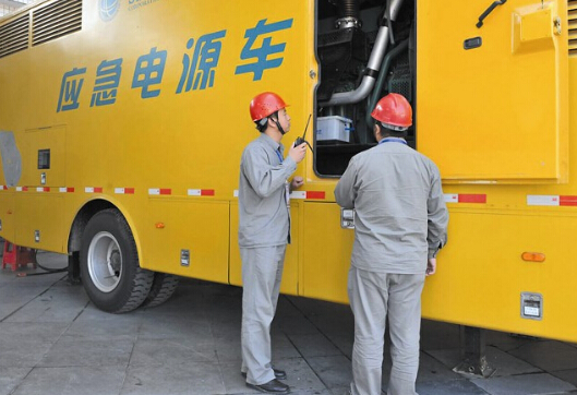 迎江如何清理被灰尘覆盖的机油散热器？